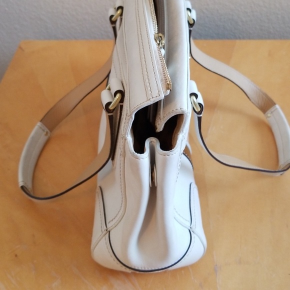 COACH VINTAGE SOFT LEATHER PURSE - Picture 6 of 7